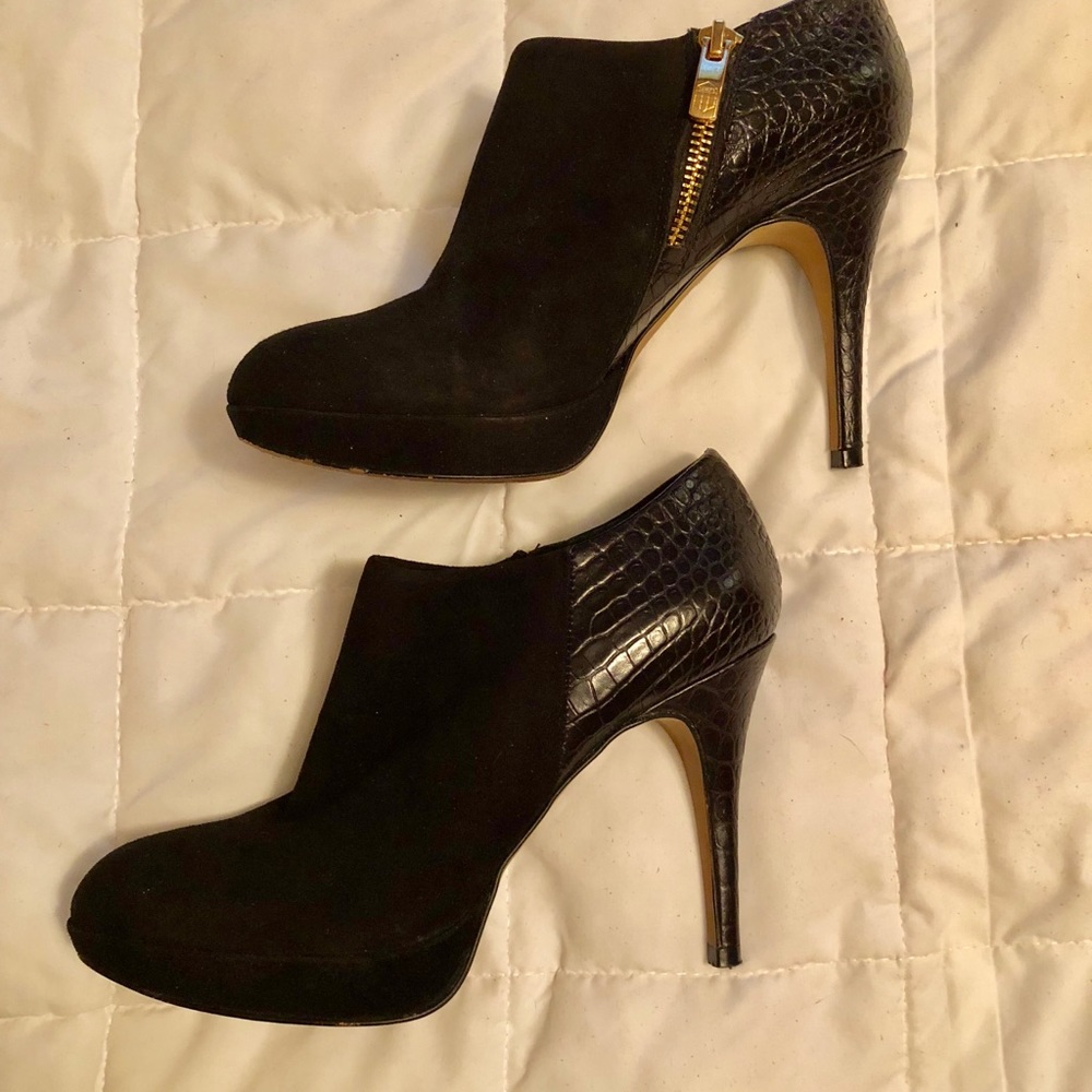 Vince Camuto Booties